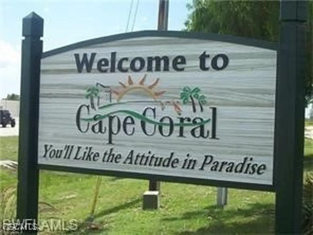 2616 SW 27th Street Cape Coral FL 33914