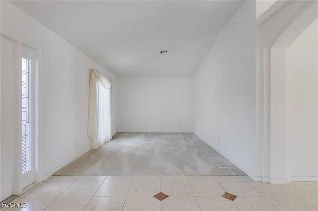 2616 SW 27th Street Cape Coral FL 33914