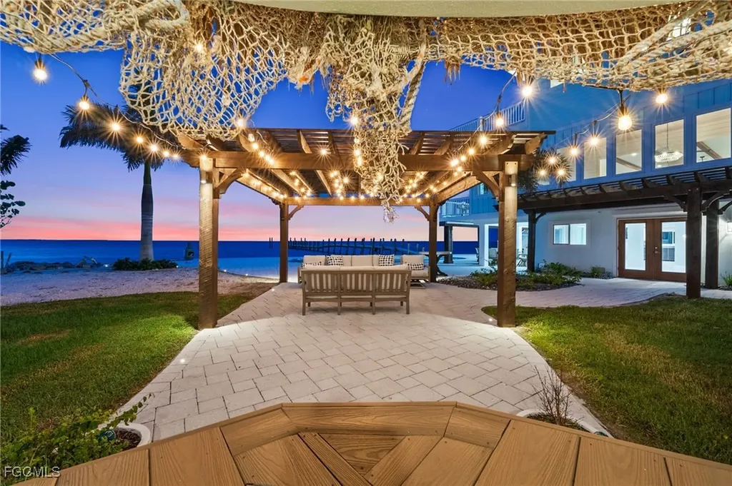 7660 Bocilla Lane Bokeelia FL 33922