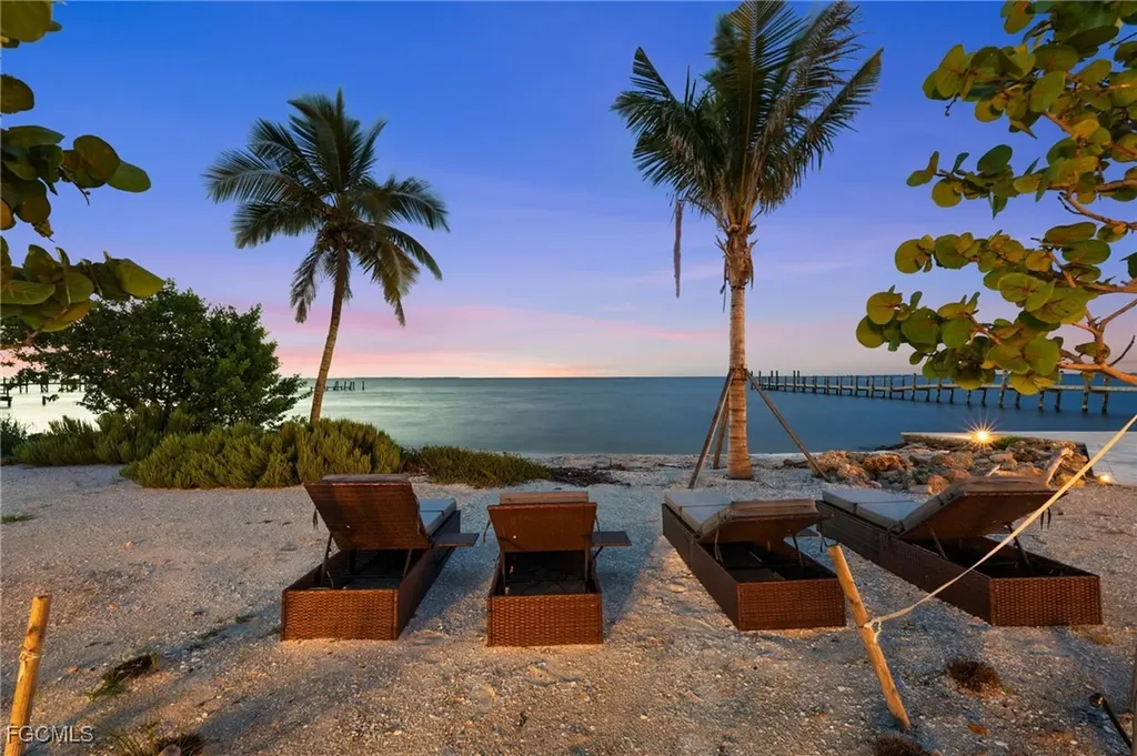 7660 Bocilla Lane Bokeelia FL 33922