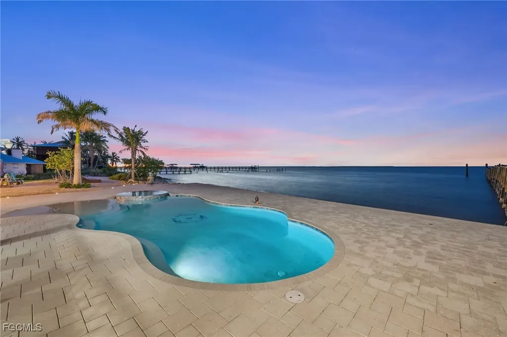 7660 Bocilla Lane Bokeelia FL 33922