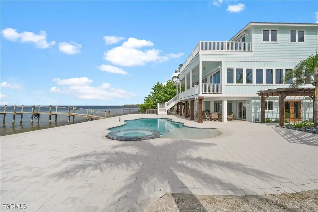 7660 Bocilla Lane Bokeelia FL 33922