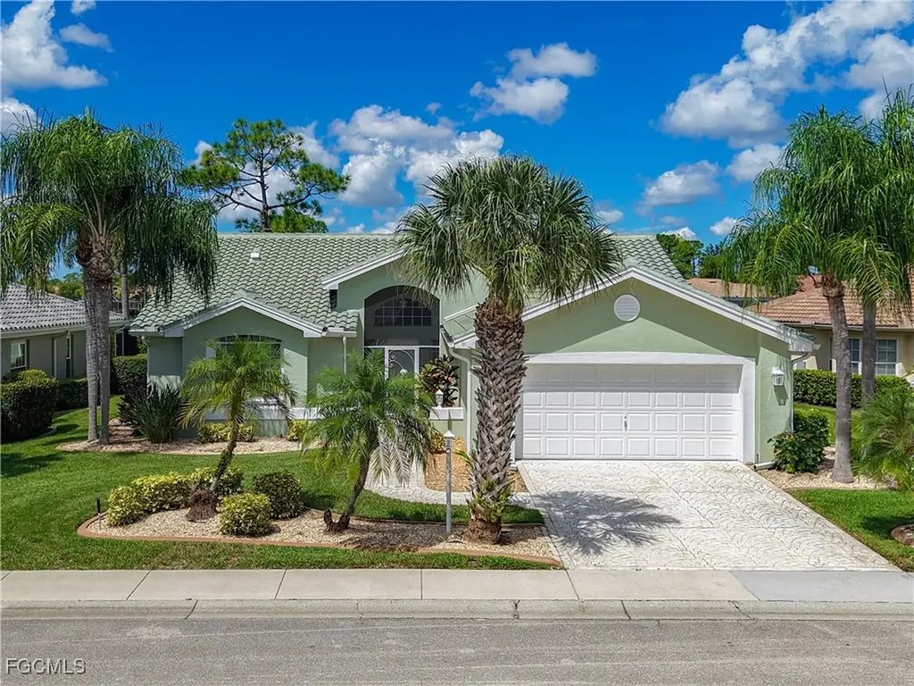 2241 Rio Nuevo Drive North Fort Myers FL 33917