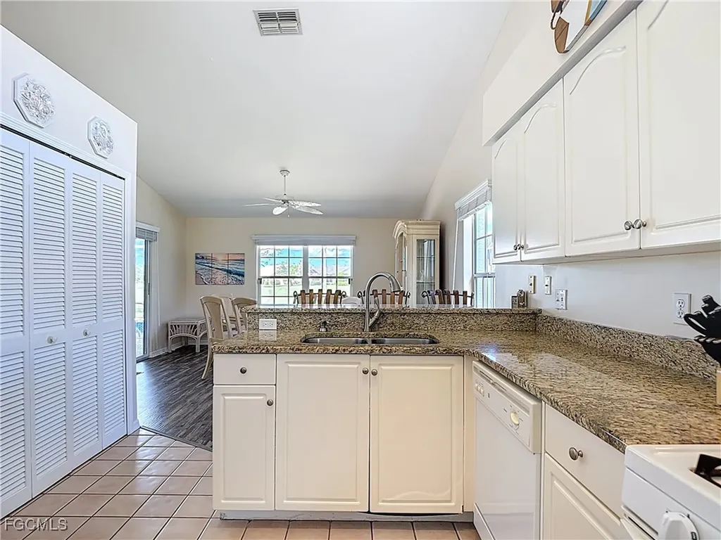 2241 Rio Nuevo Drive North Fort Myers FL 33917