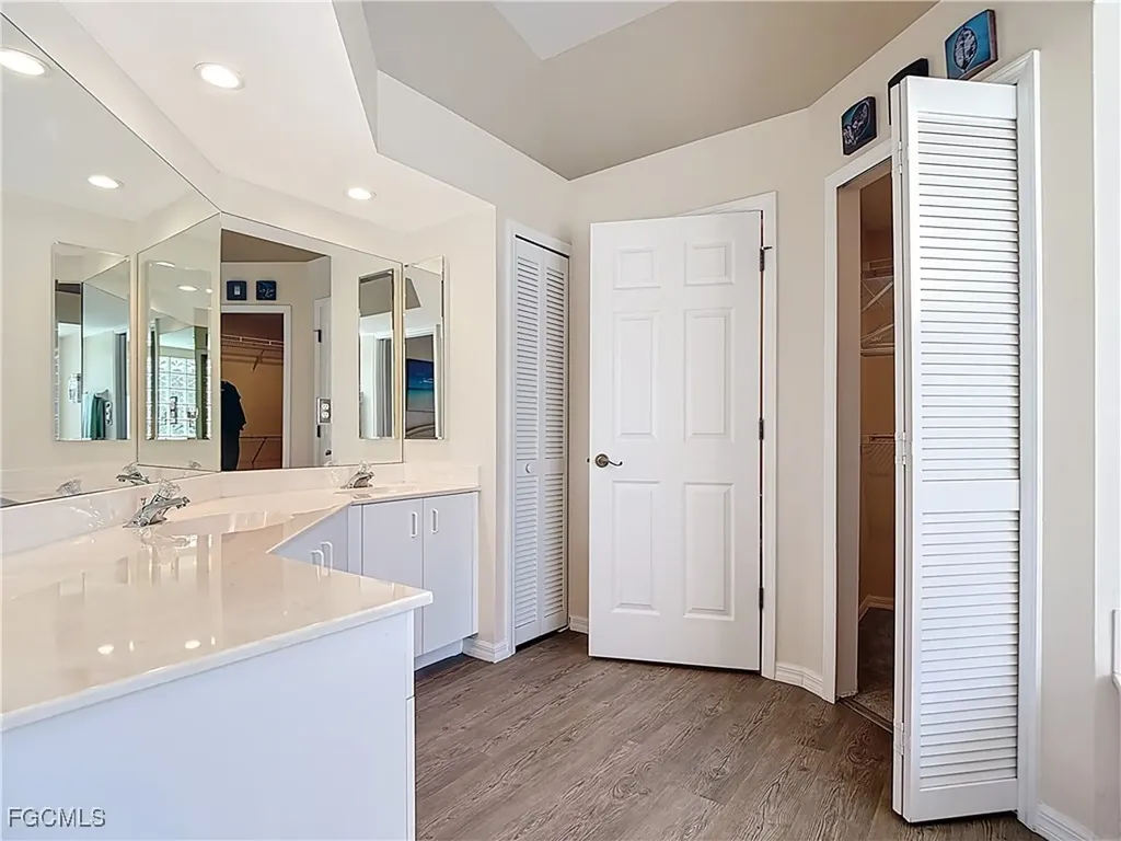 2241 Rio Nuevo Drive North Fort Myers FL 33917