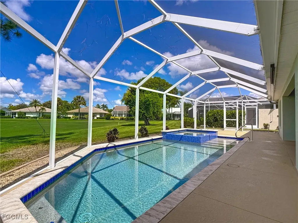 2241 Rio Nuevo Drive North Fort Myers FL 33917