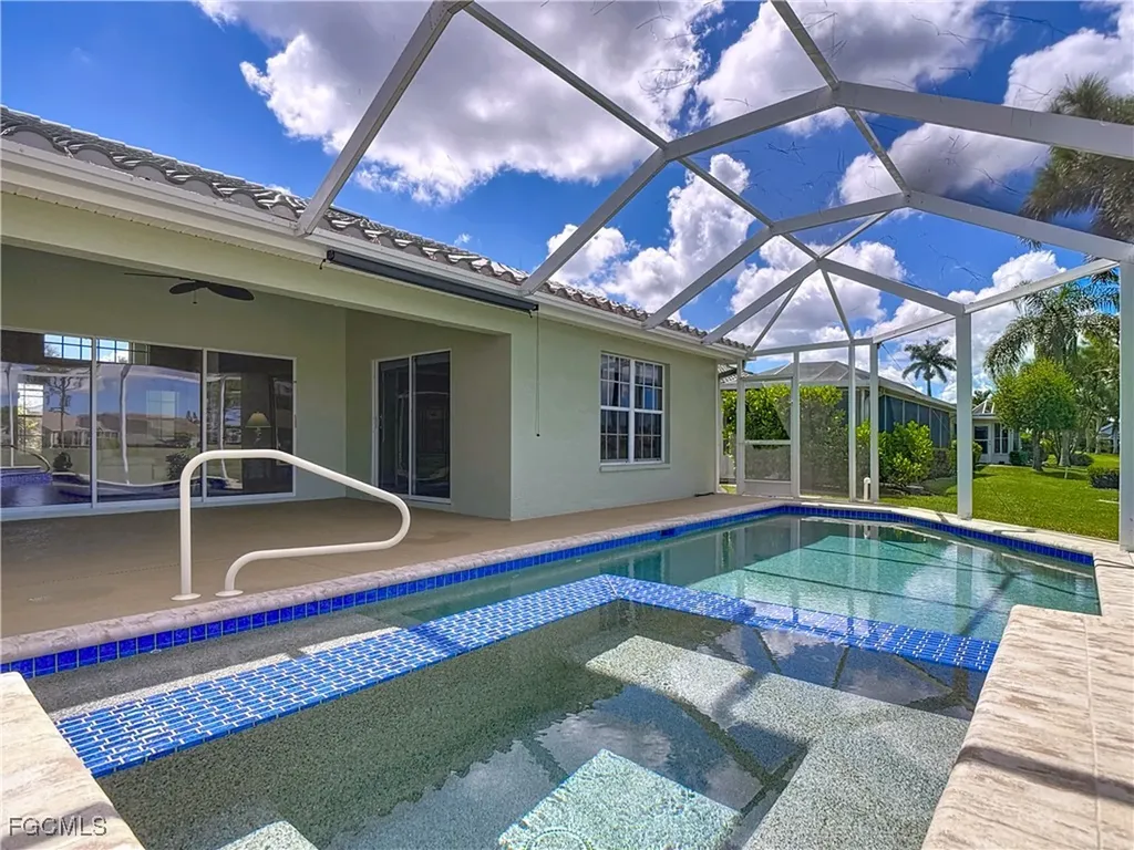 2241 Rio Nuevo Drive North Fort Myers FL 33917