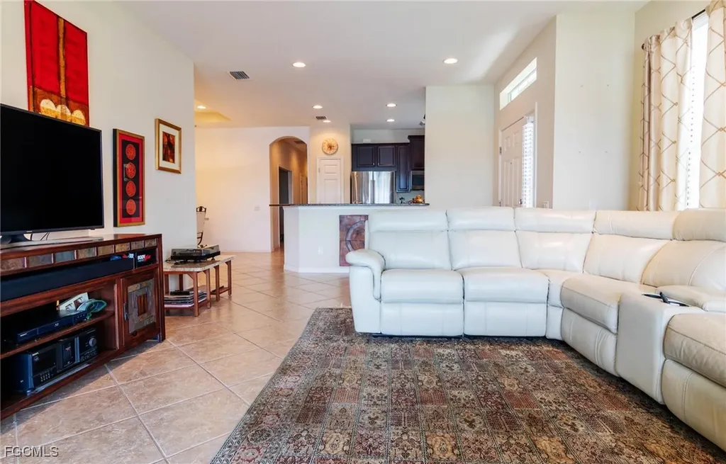 2638 Anguilla Drive Cape Coral FL 33991