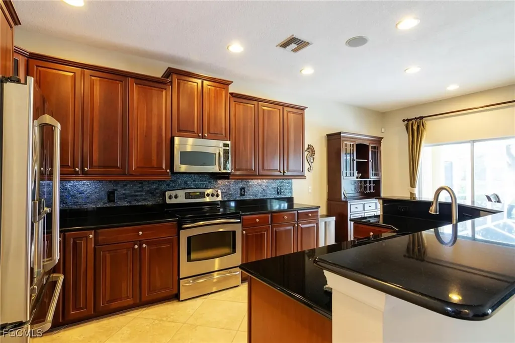 2550 Verdmont Court Cape Coral FL 33991