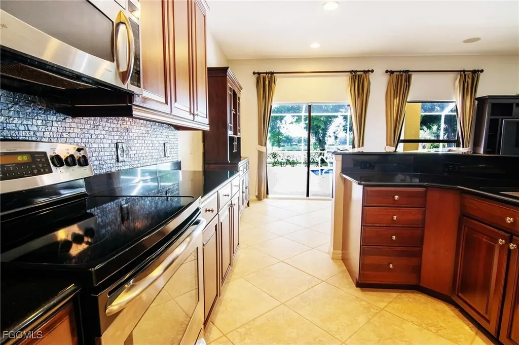 2550 Verdmont Court Cape Coral FL 33991