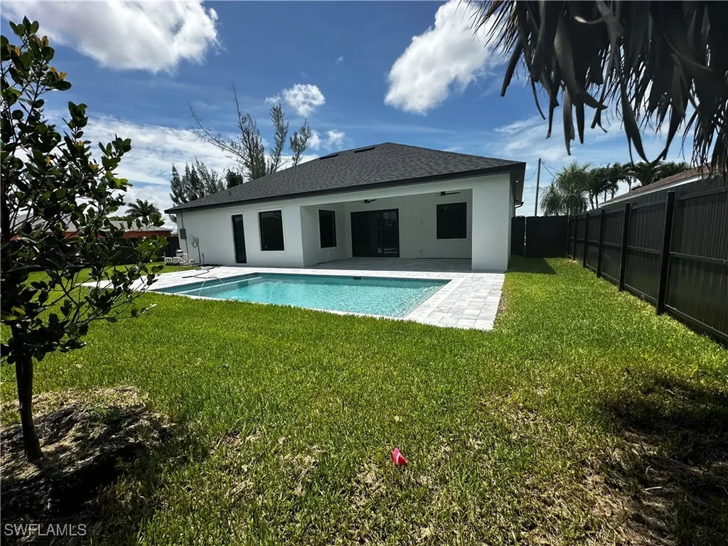 1801 SW 28th Lane Cape Coral FL 33914
