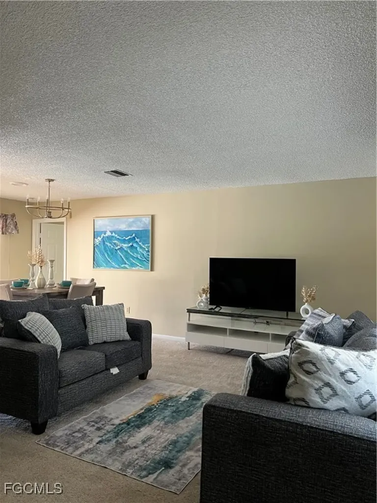 1406 SE 22nd Street Cape Coral FL 33990