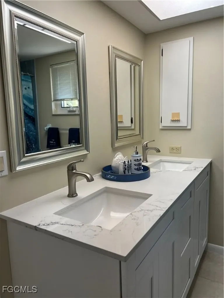 1406 SE 22nd Street Cape Coral FL 33990