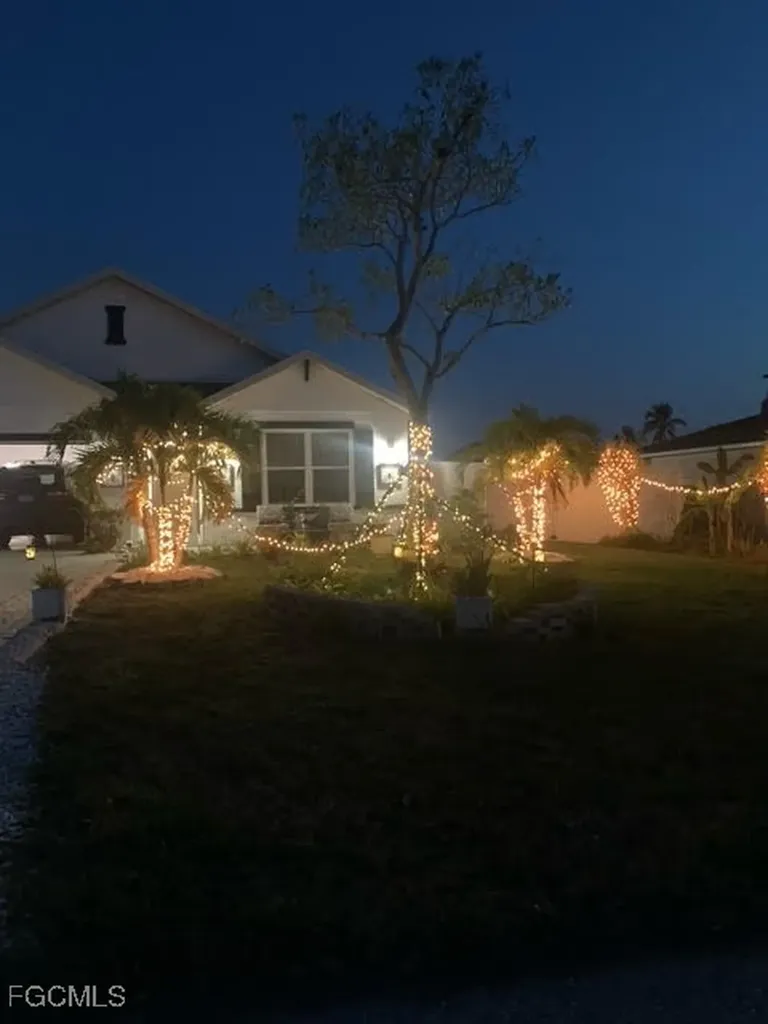 442 SW 19th Lane Cape Coral FL 33991