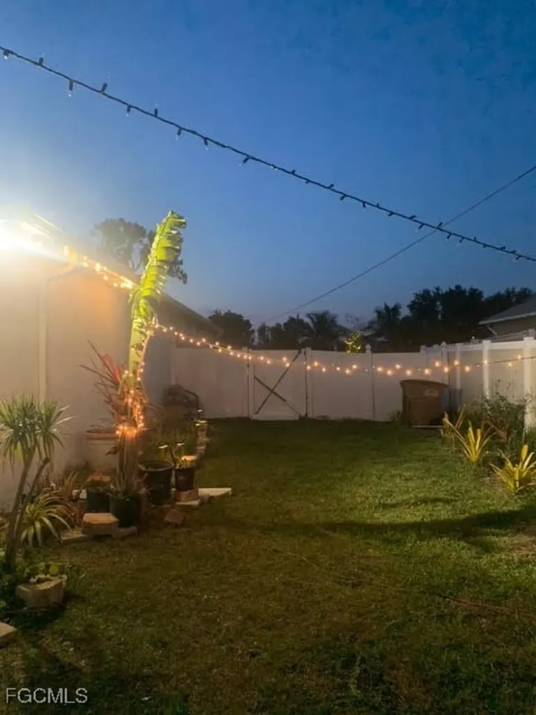 442 SW 19th Lane Cape Coral FL 33991