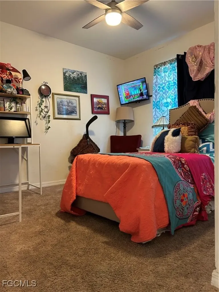 442 SW 19th Lane Cape Coral FL 33991