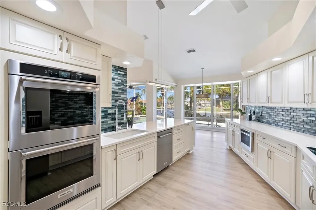 1227 SW 51st Street Cape Coral FL 33914