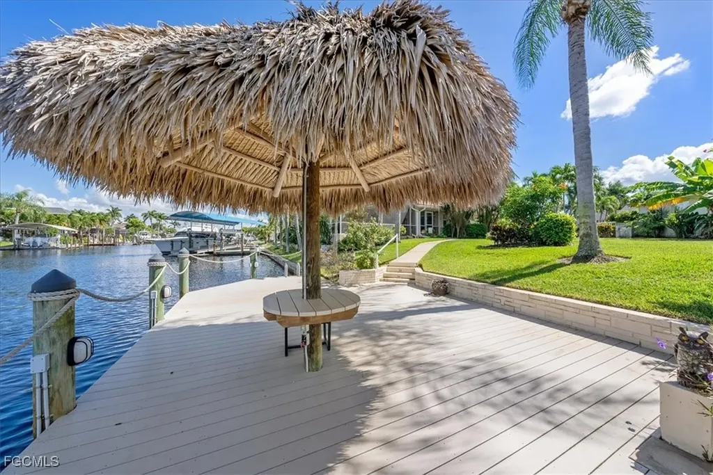 1227 SW 51st Street Cape Coral FL 33914