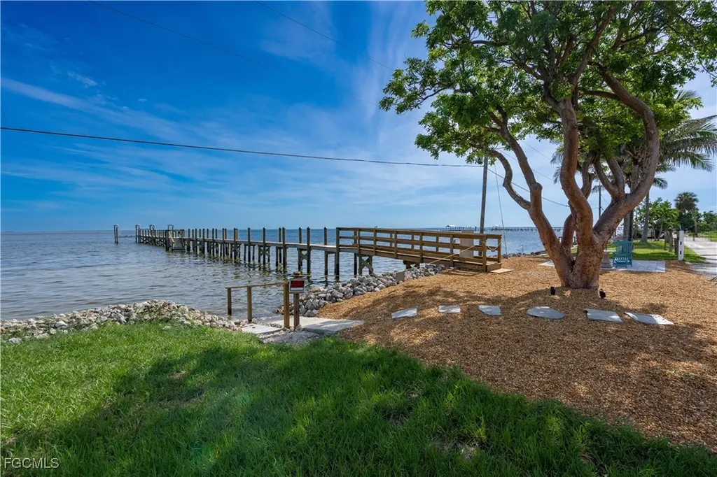 8550 Ebbtide Way Bokeelia FL 33922