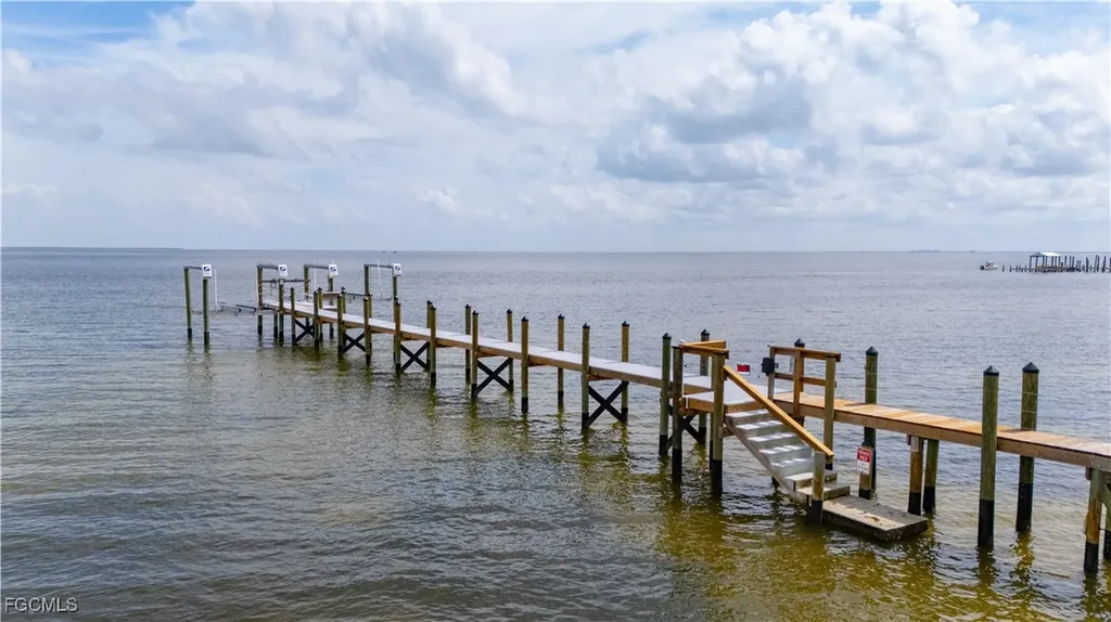 8550 Ebbtide Way Bokeelia FL 33922