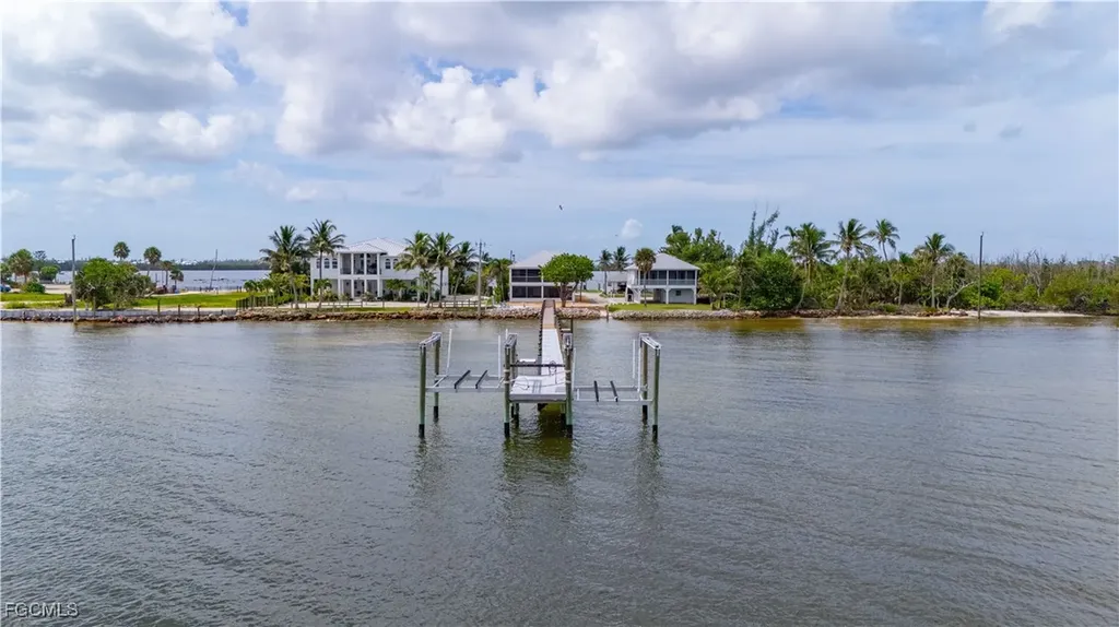 8550 Ebbtide Way Bokeelia FL 33922