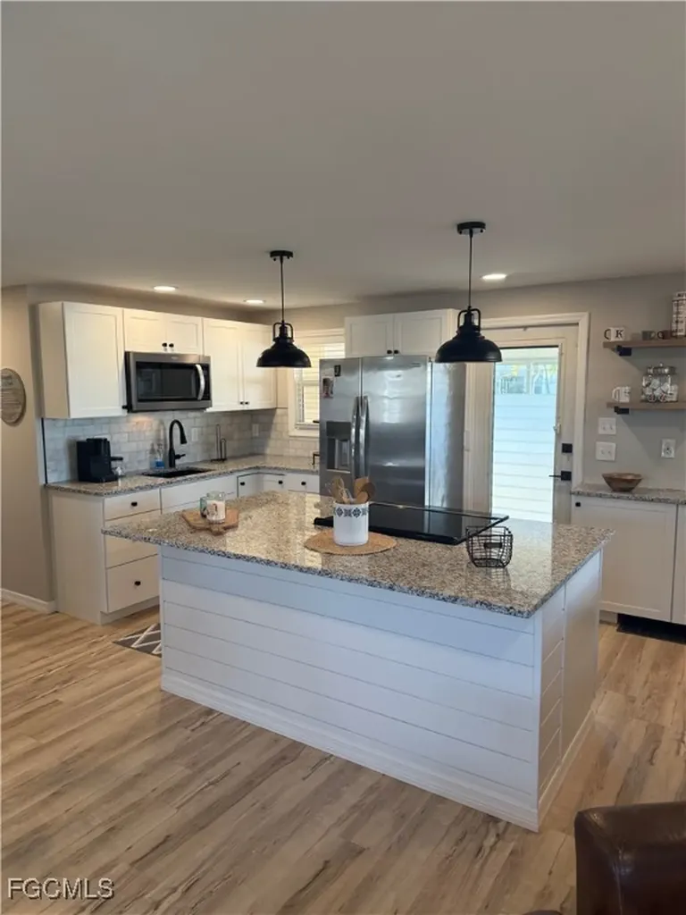 340 Mattie Avenue Fort Myers FL 33908