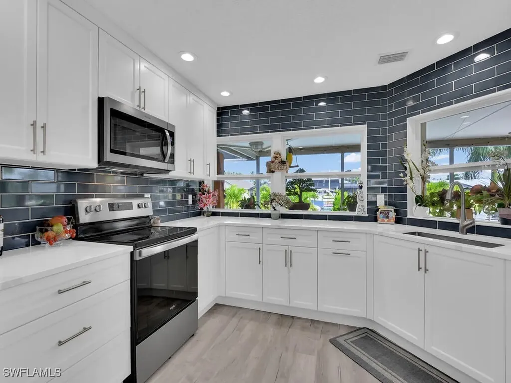 6156 Cocos Drive Fort Myers FL 33908