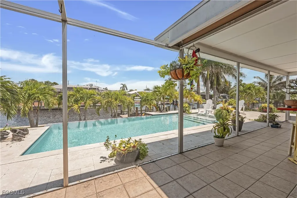 6156 Cocos Drive Fort Myers FL 33908