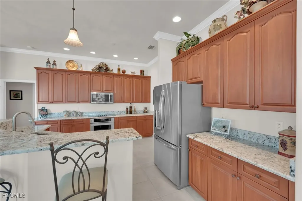 5212 SW 8th Court Cape Coral FL 33914