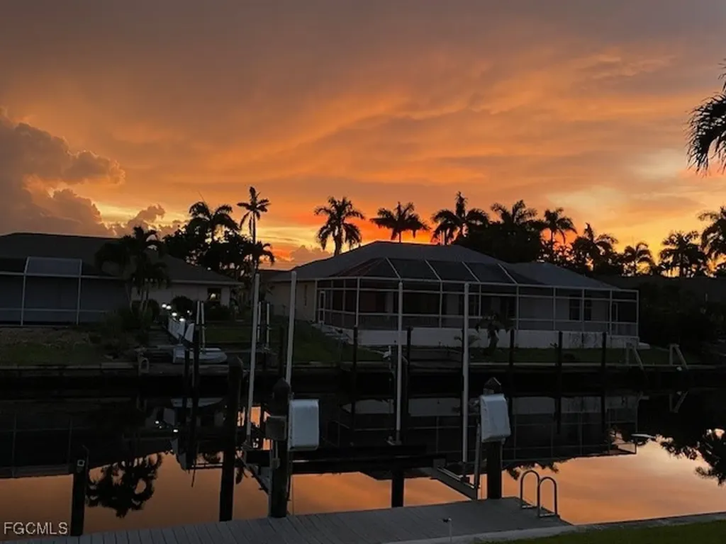 5212 SW 8th Court Cape Coral FL 33914