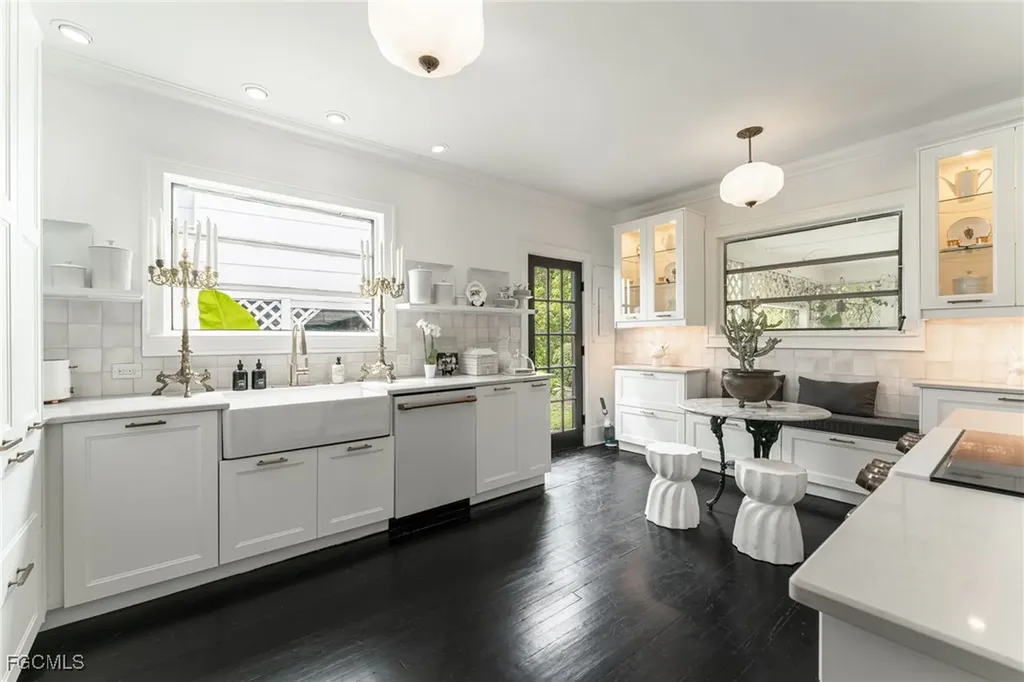 2720 Rhode Island Avenue Fort Myers FL 33916