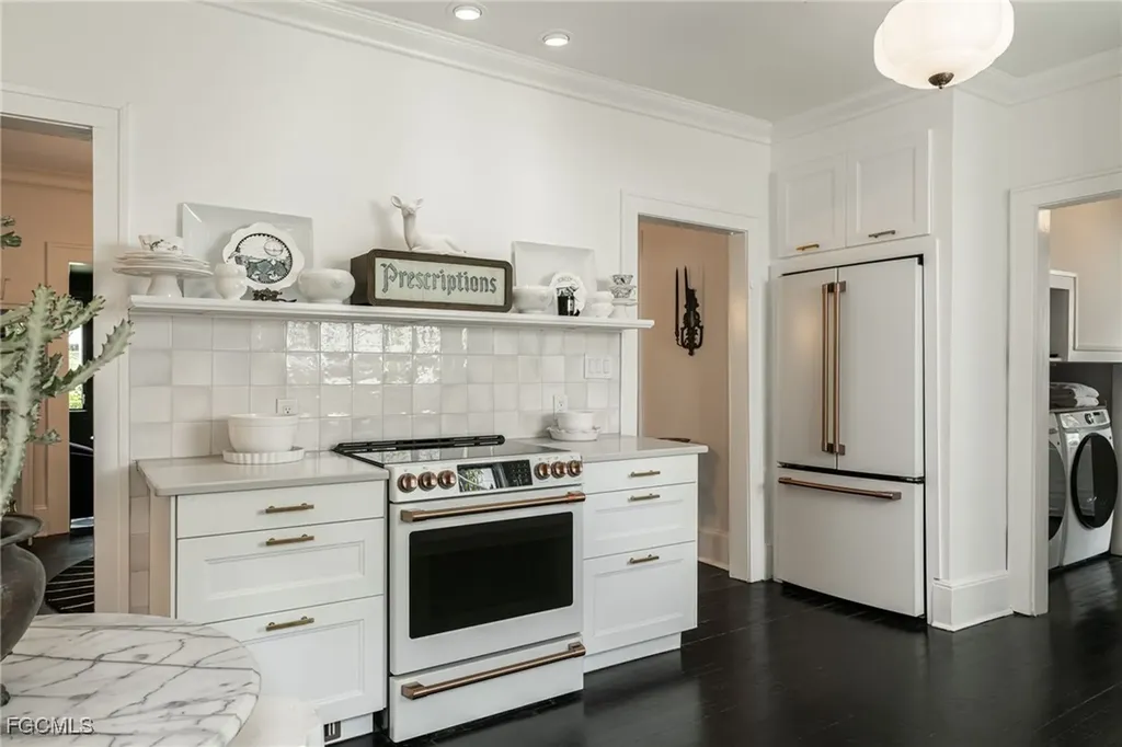 2720 Rhode Island Avenue Fort Myers FL 33916