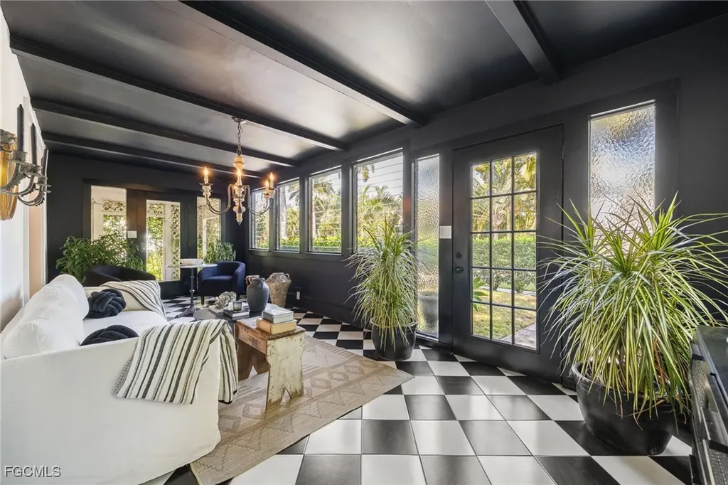 2720 Rhode Island Avenue Fort Myers FL 33916