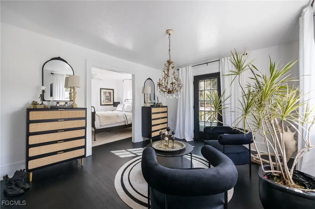 2720 Rhode Island Avenue Fort Myers FL 33916