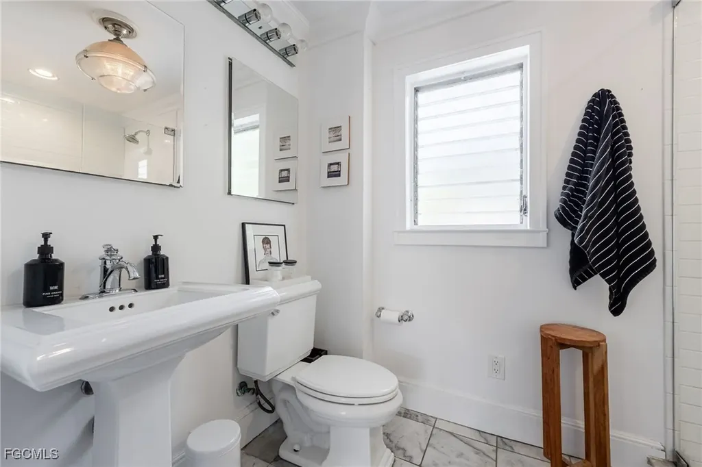 2720 Rhode Island Avenue Fort Myers FL 33916