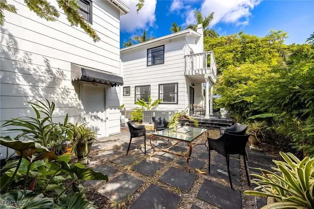 2720 Rhode Island Avenue Fort Myers FL 33916