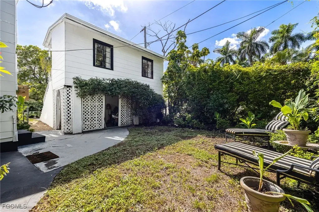 2720 Rhode Island Avenue Fort Myers FL 33916