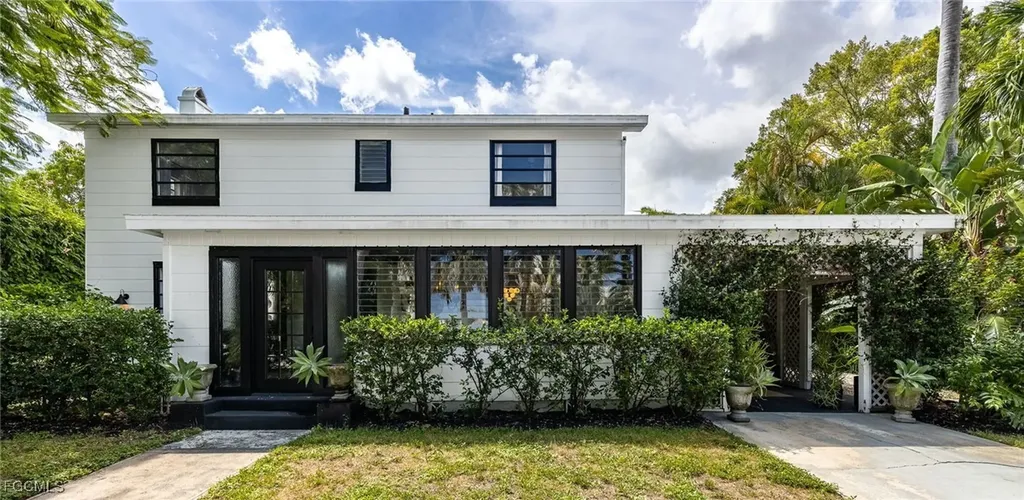 2720 Rhode Island Avenue Fort Myers FL 33916