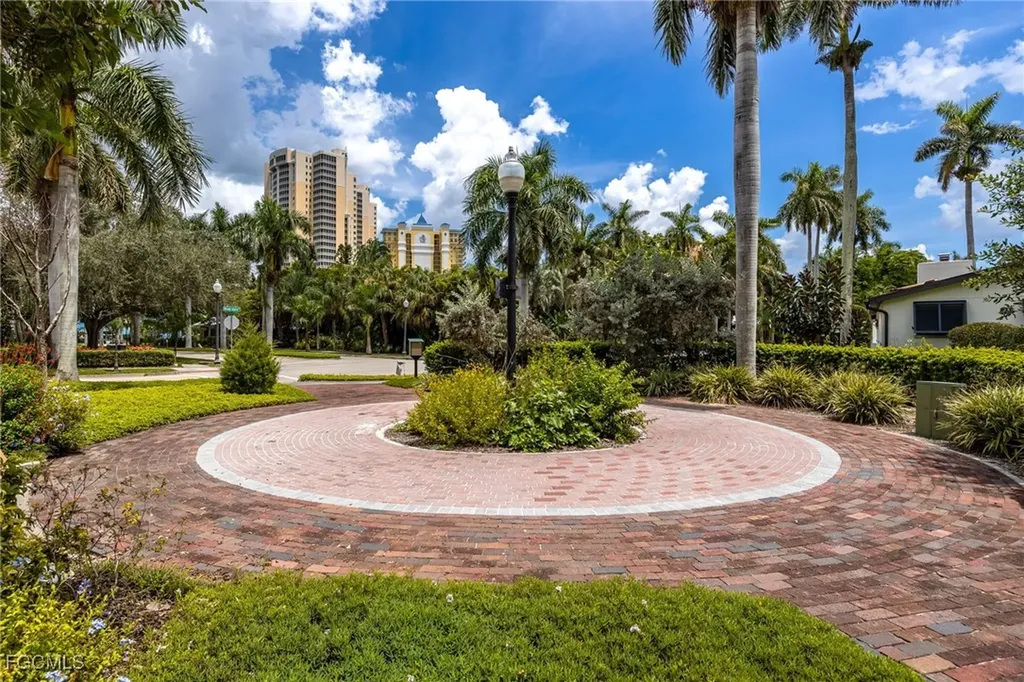 2720 Rhode Island Avenue Fort Myers FL 33916