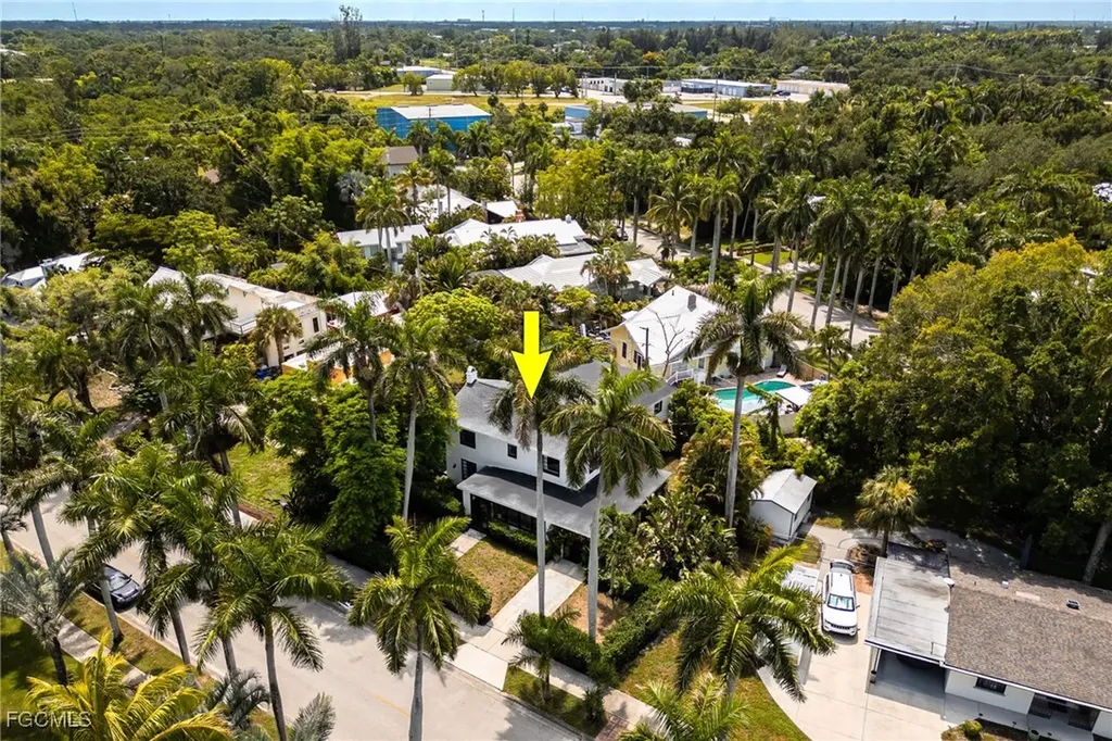 2720 Rhode Island Avenue Fort Myers FL 33916