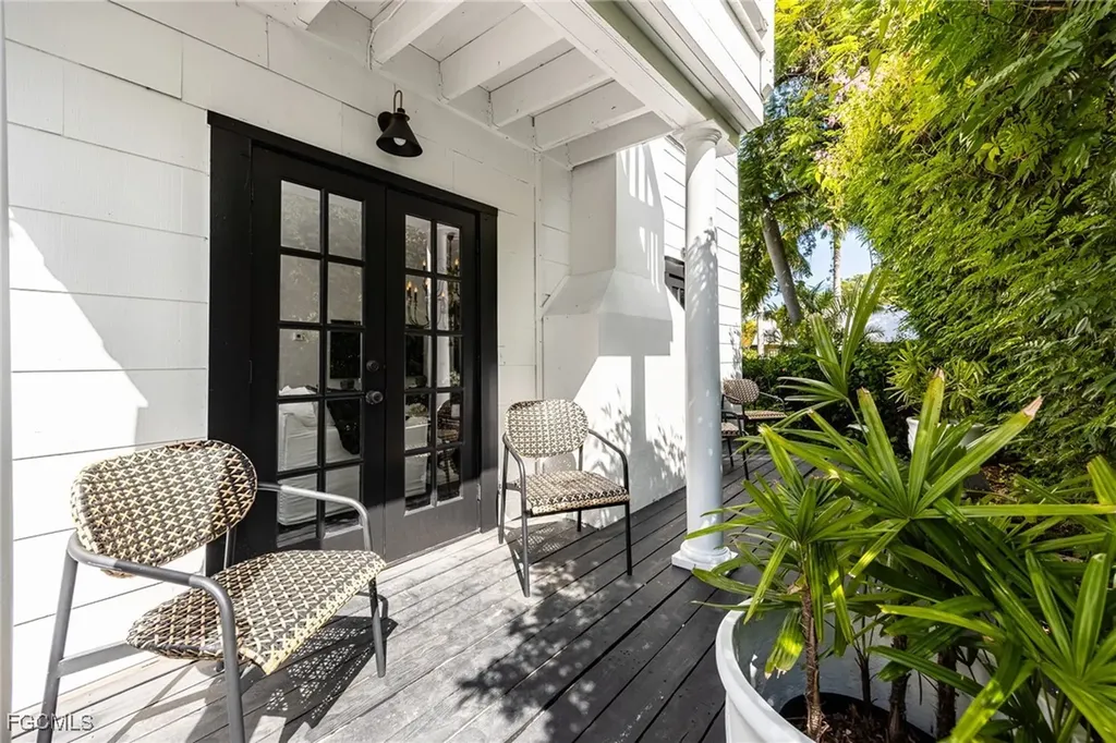 2720 Rhode Island Avenue Fort Myers FL 33916