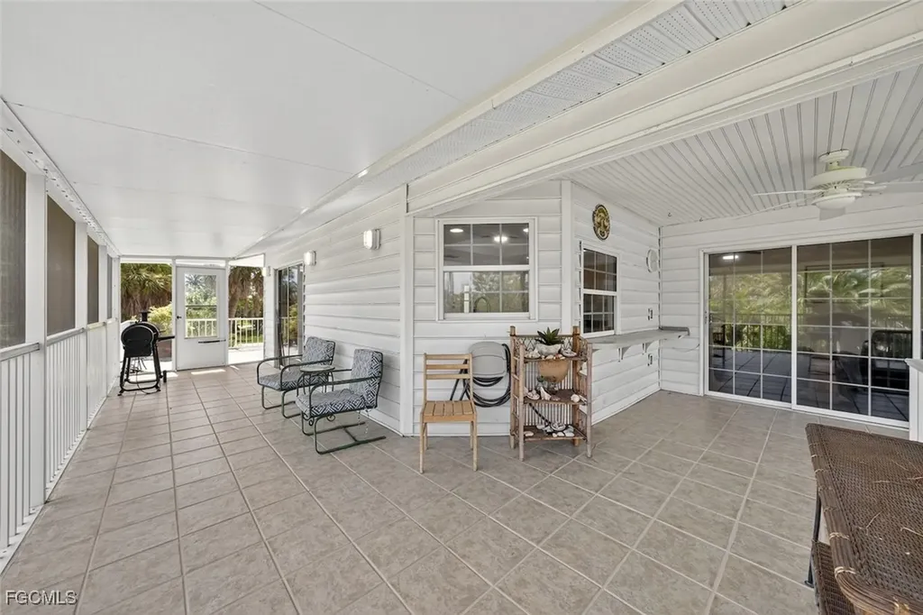 640 Oliva Street Sanibel FL 33957