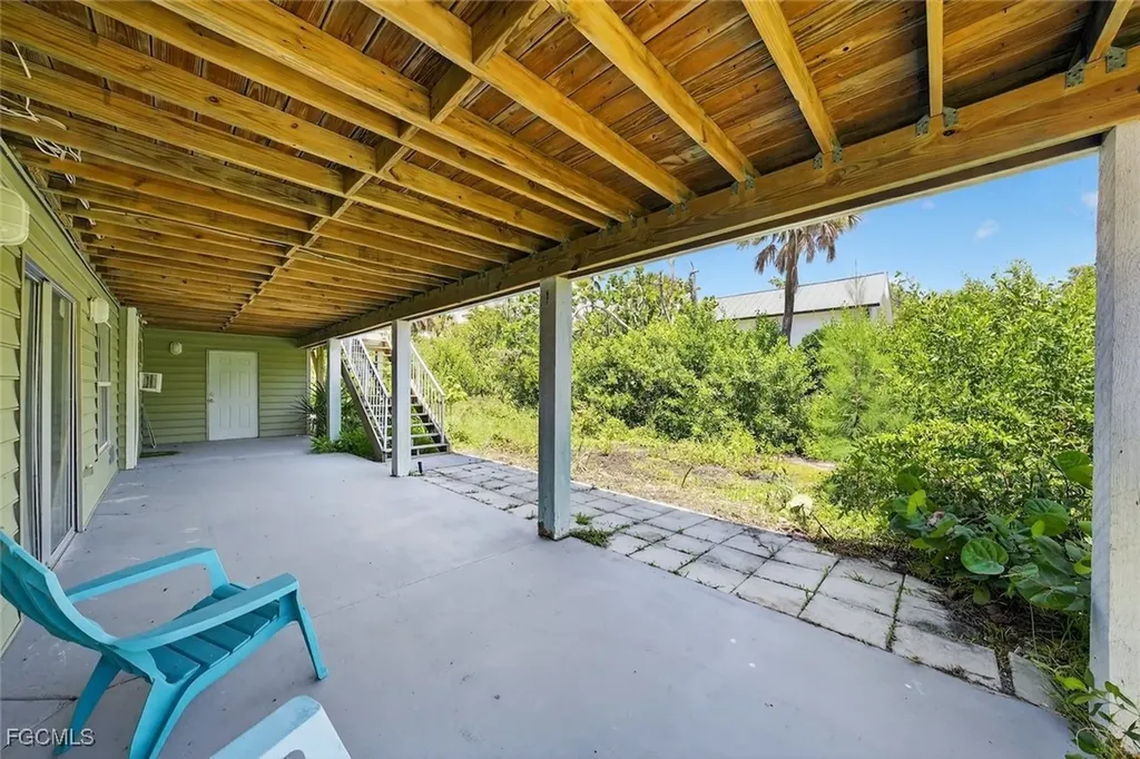 640 Oliva Street Sanibel FL 33957