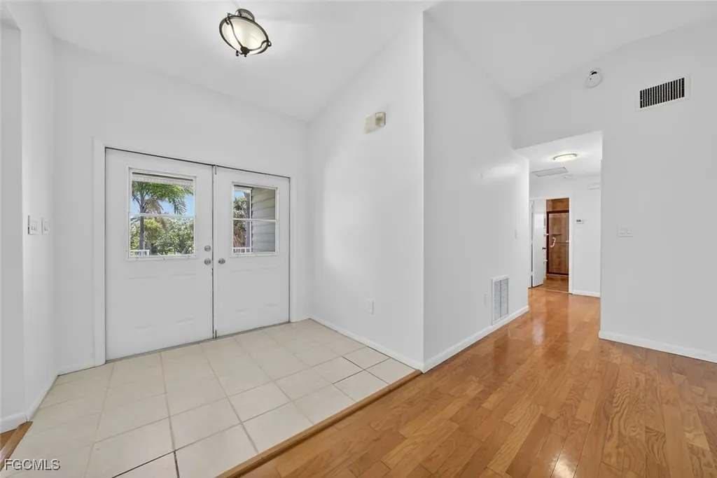 640 Oliva Street Sanibel FL 33957