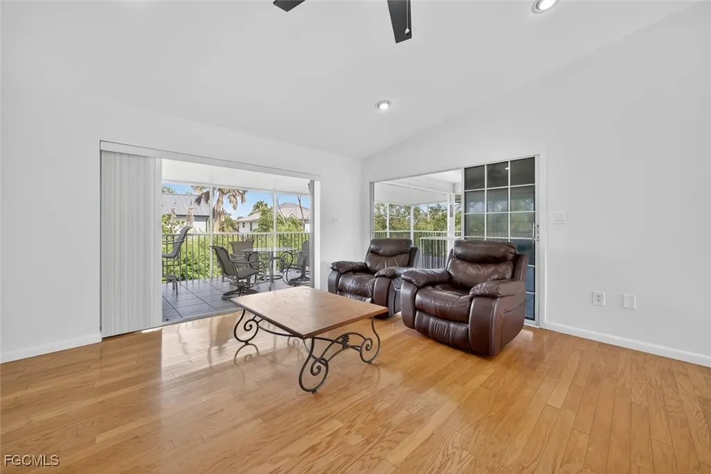640 Oliva Street Sanibel FL 33957