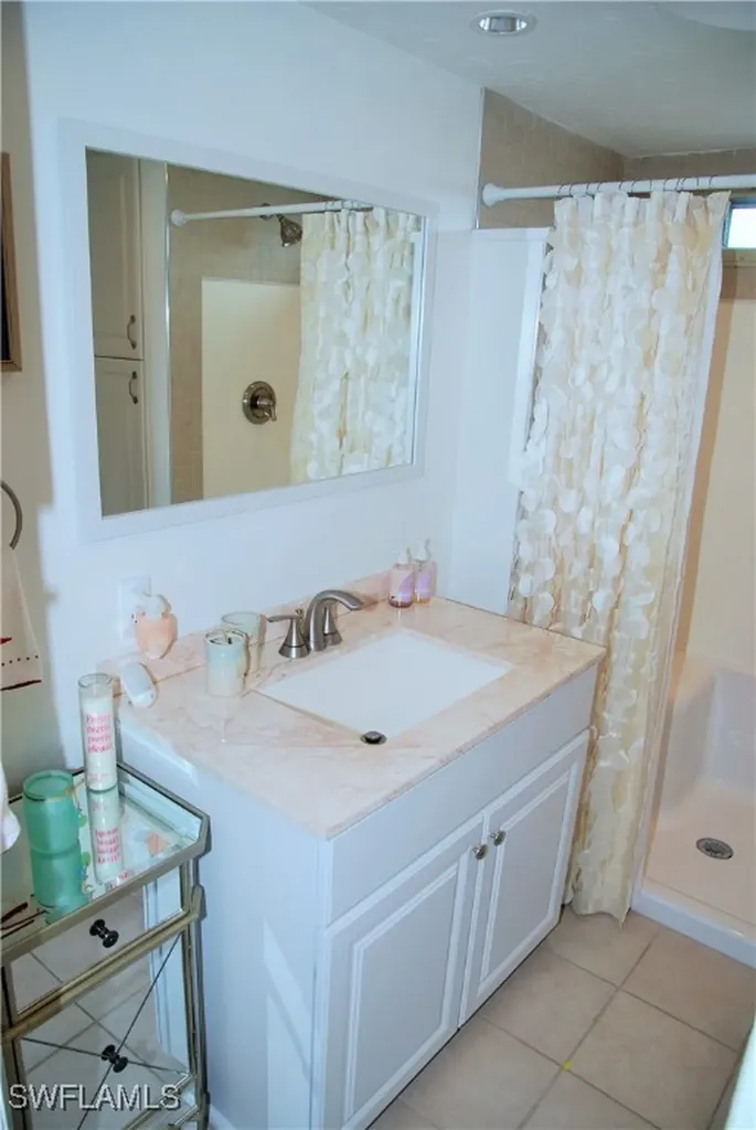 421 Snead Drive North Fort Myers FL 33903