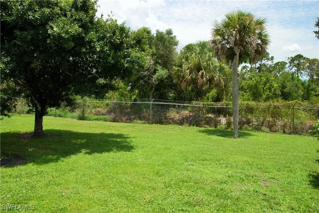 421 Snead Drive North Fort Myers FL 33903