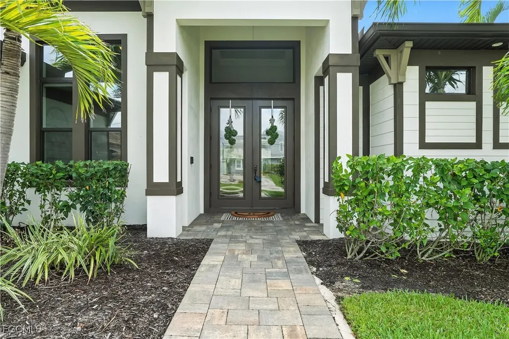 5003 SW 26th Avenue Cape Coral FL 33914