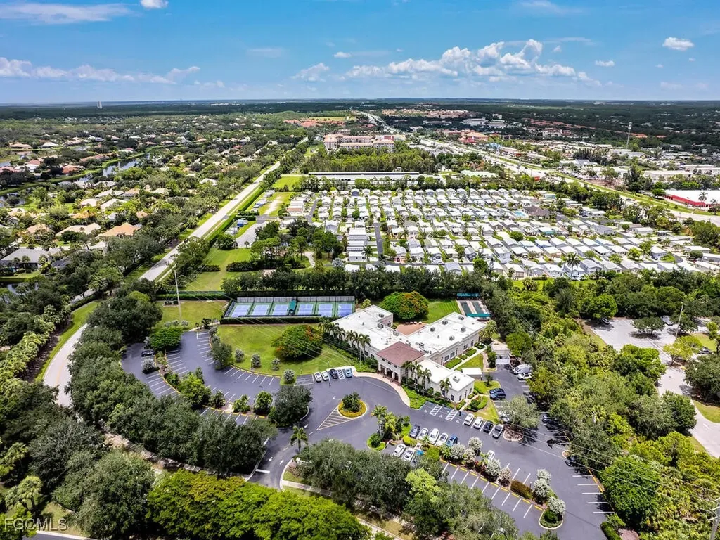 3480 Fiddlehead Court Bonita Springs FL 34134