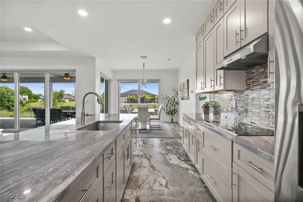 2623 SW 21st Avenue Cape Coral FL 33914